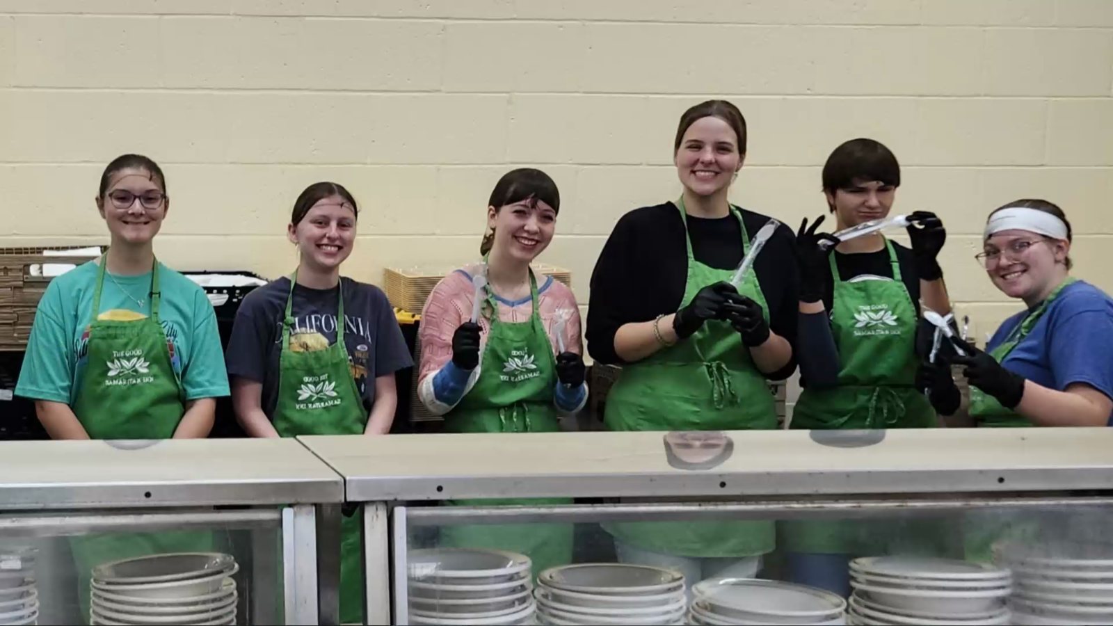 Decatur Christian School students serving in the lunch line at the Good Samaritan Inn